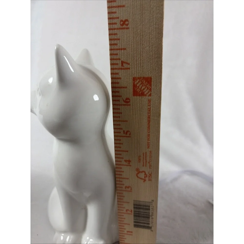 Target White Ceramic Cat Accent Lamp Figural Kitty Night Light Minimalist Boho
